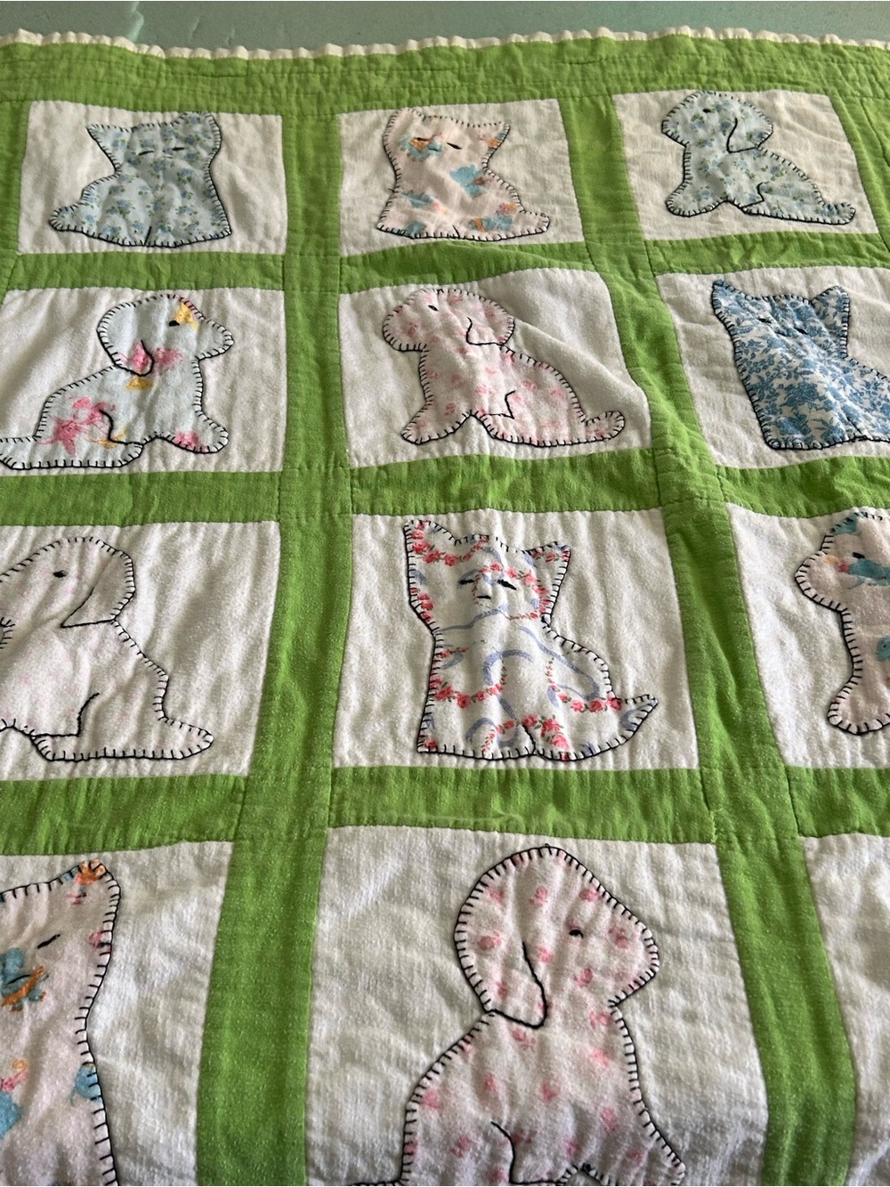 Handmade Appliqué Puppy Quilt in White and Lime Green